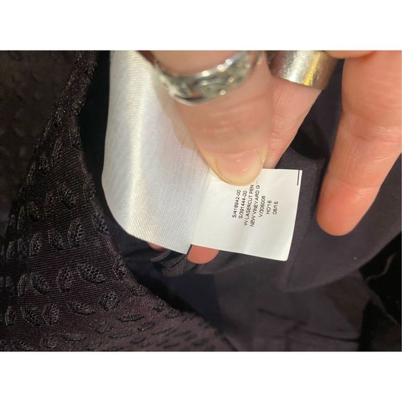 Banana Republic NWT Pencil Skirt Laser Cut in Vineyard Purple, Size 8, MSRP $70 - Picture 9 of 11